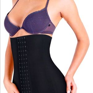 Waist trainer brand new